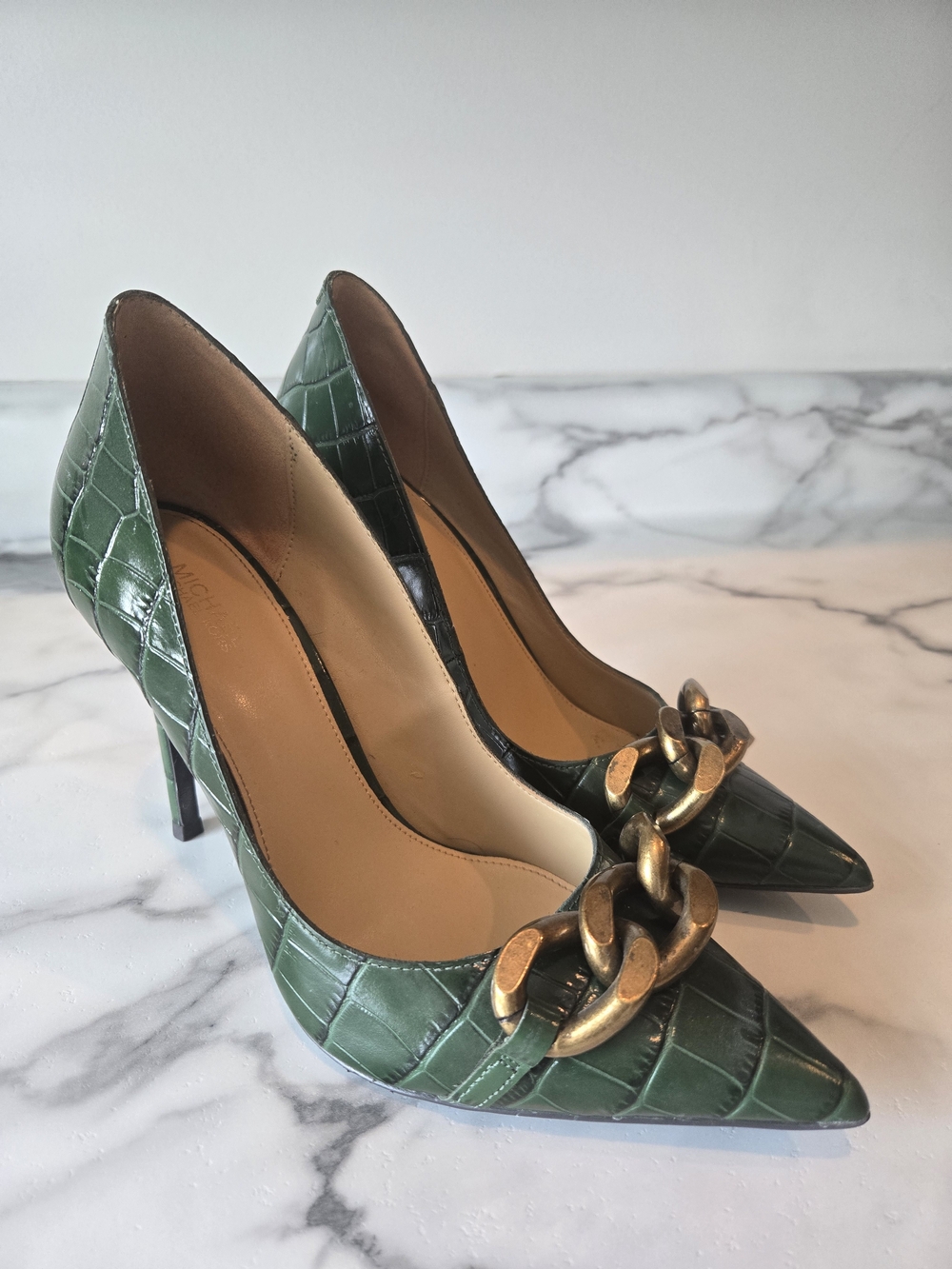 Michael Kors Green Croc-Embossed Pointed Pumps with Gold Chain